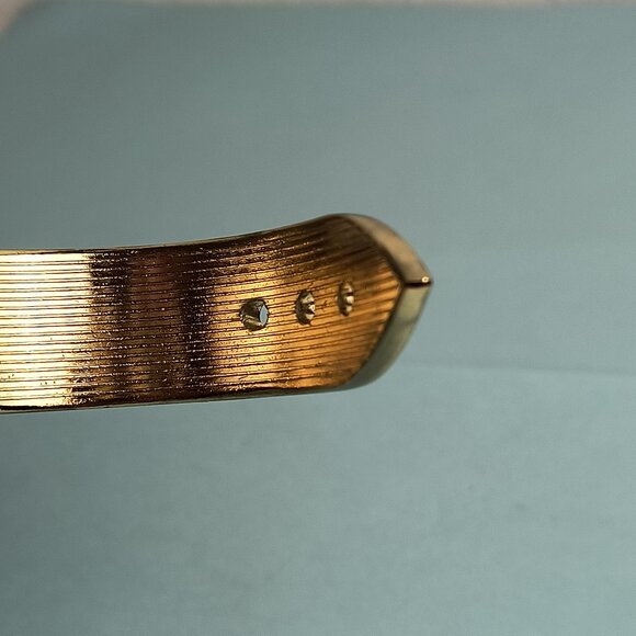 Exquisite Bracelet Belt Buckle Fold Over Hinge Clasp Cuff Bracelet White… - Picture 2 of 14